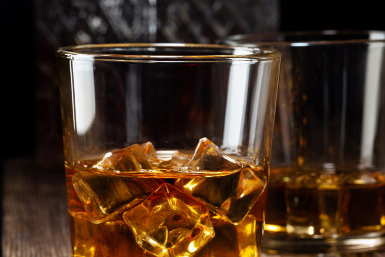 Viski jäillä