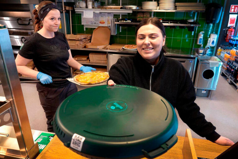 Uudelleenkäytettävä pizzalaatikko