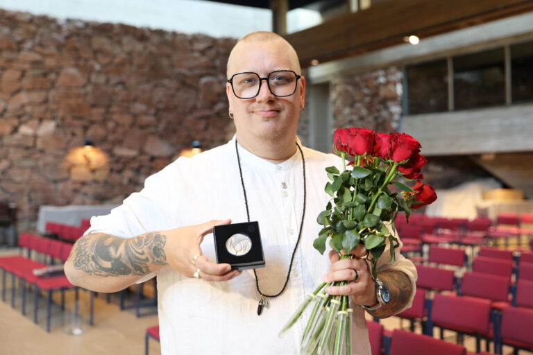 Arttu Wiskari Pro diaconia